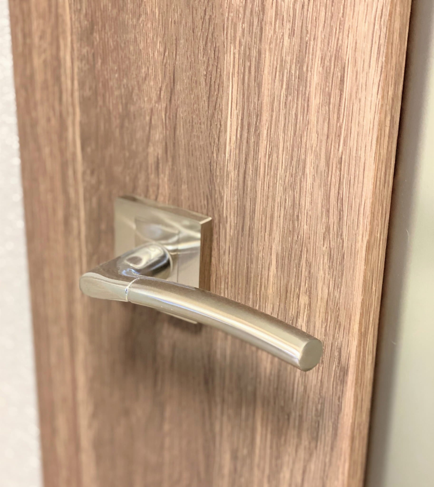 Infinity Line Dalia KDL 100K - Door Handle on a Square Rose