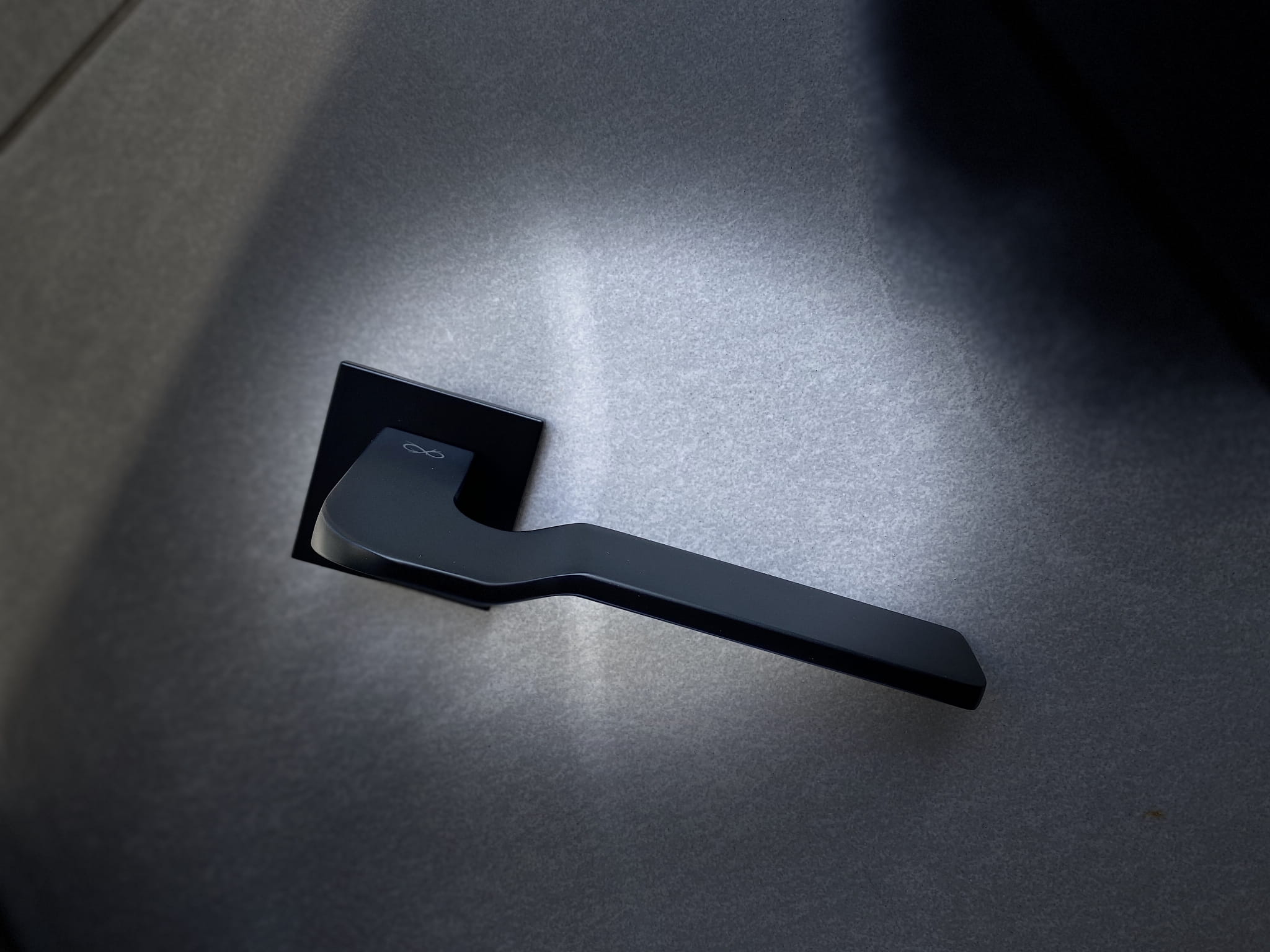 Infinity Line Bali SLIM Black KBLA S B00 - Door Handle on a Square Rose