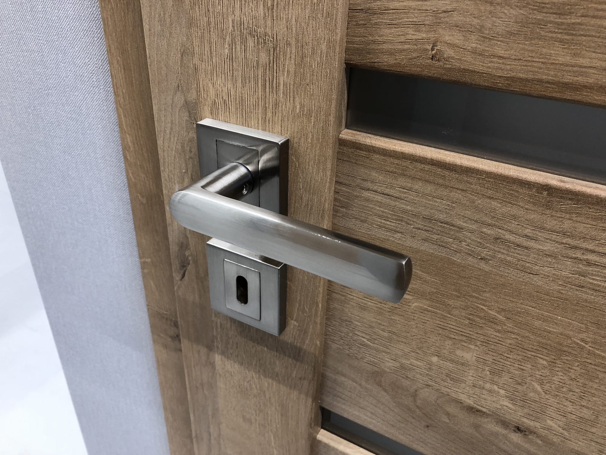 TORINO KTR 300 Satin - Door Handle on a Square Rose