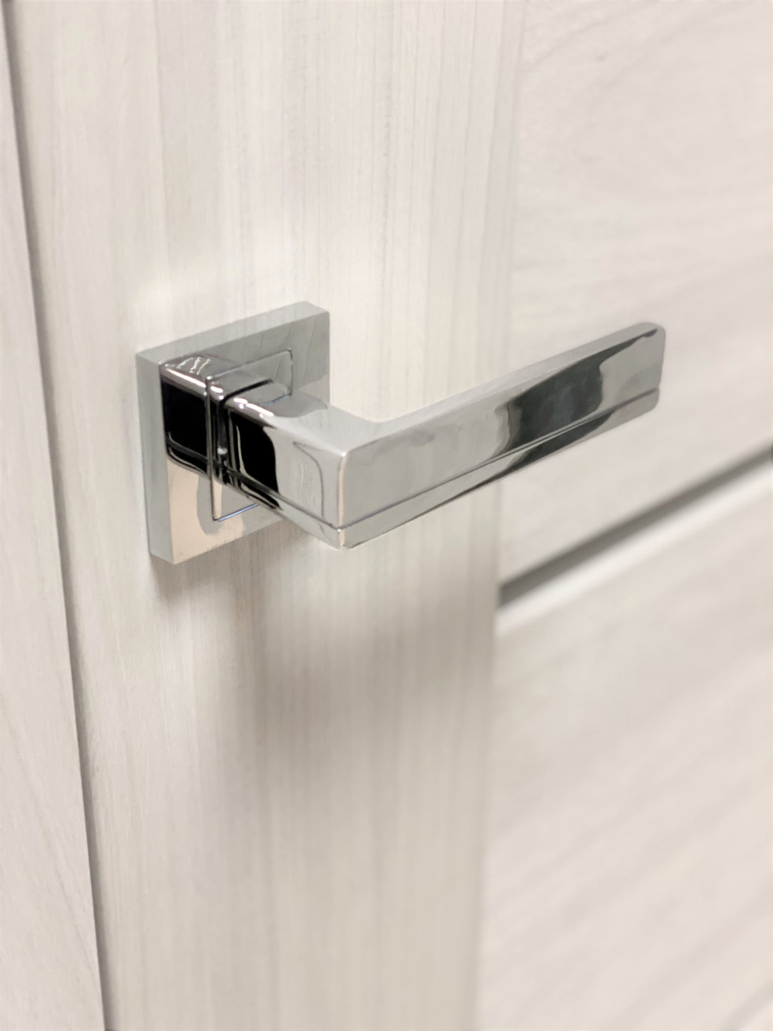 Infinity Line Platon KPL 700 Chrome - Door Handle on a Square Rose