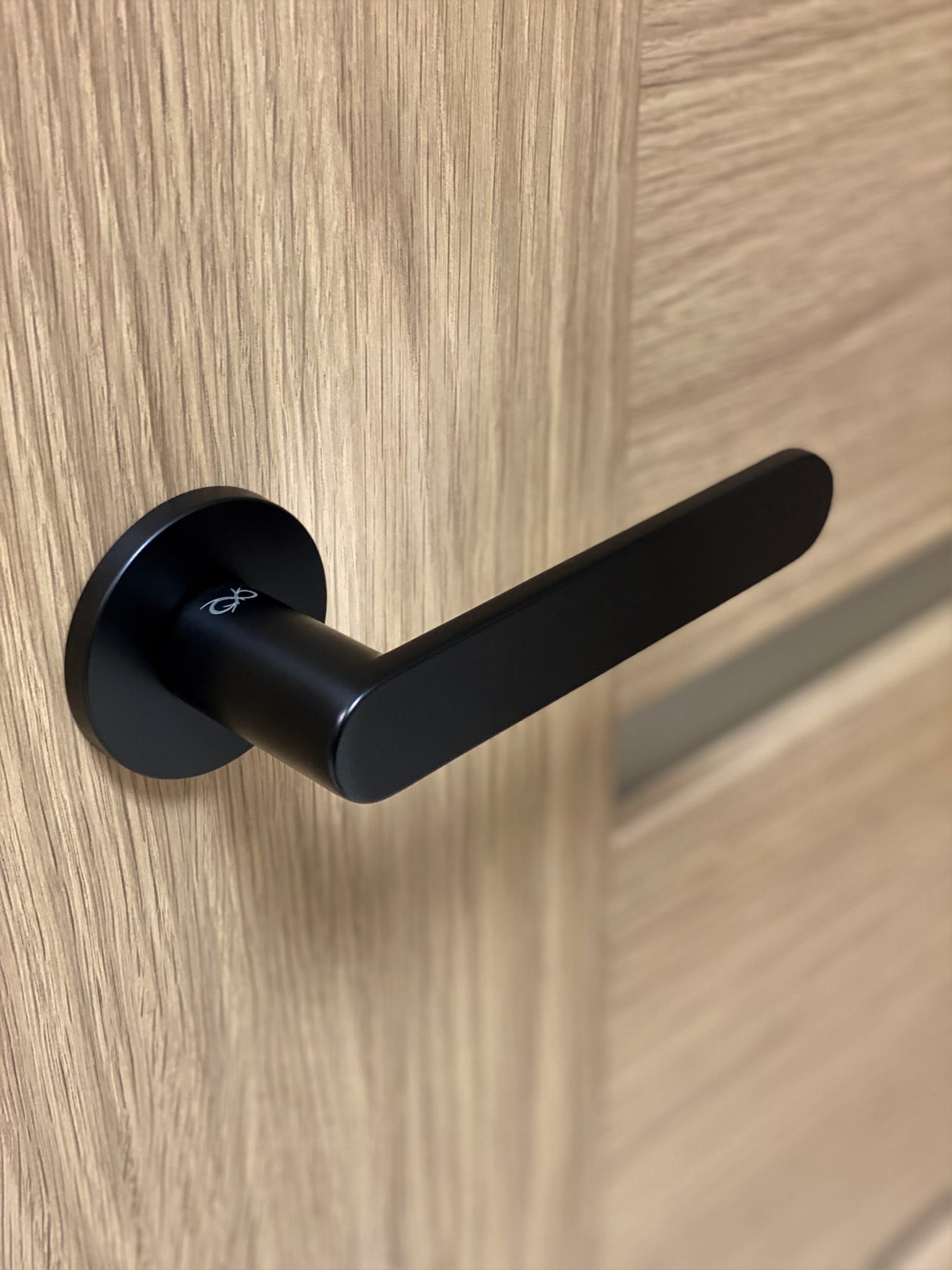 Infinity Line Wenus FIT KWF O B00 Black - Door Handle on a Backplate