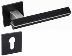 Infinity Line Carrera KCRA B00/M700 Black/Chrome Mattt - Door Handle on a Square Rose