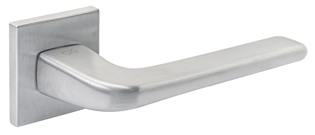 Infinity Line Solo KSO FIT matt chrome M700 - Door Handle on a Square Rose